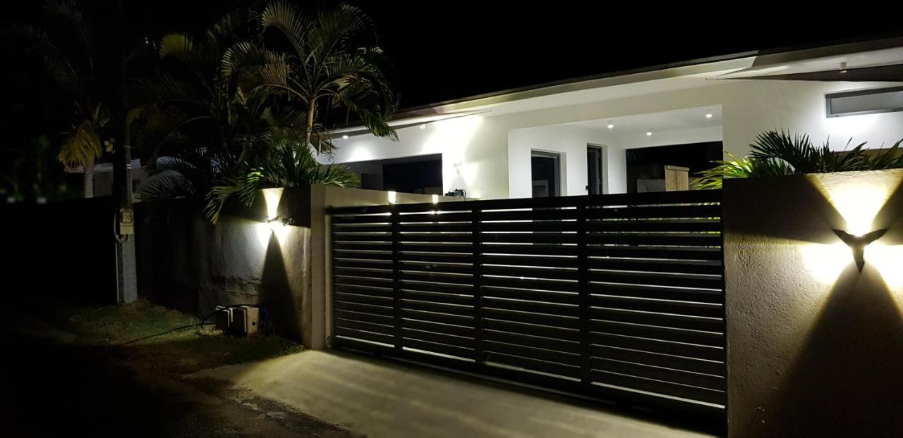 Palm Villas Sainte-Anne  Buitenkant foto